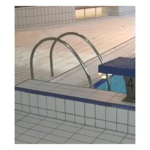 Echelle de piscine à débordement Ø43 mm - Entraxe 500mm