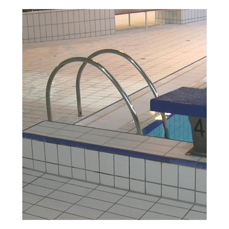 Echelle de piscine à débordement Ø43 mm – Entraxe 500mm