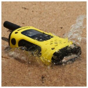 Paire de talkies walkies Motorola T92 Etanches IP67 avec mallette